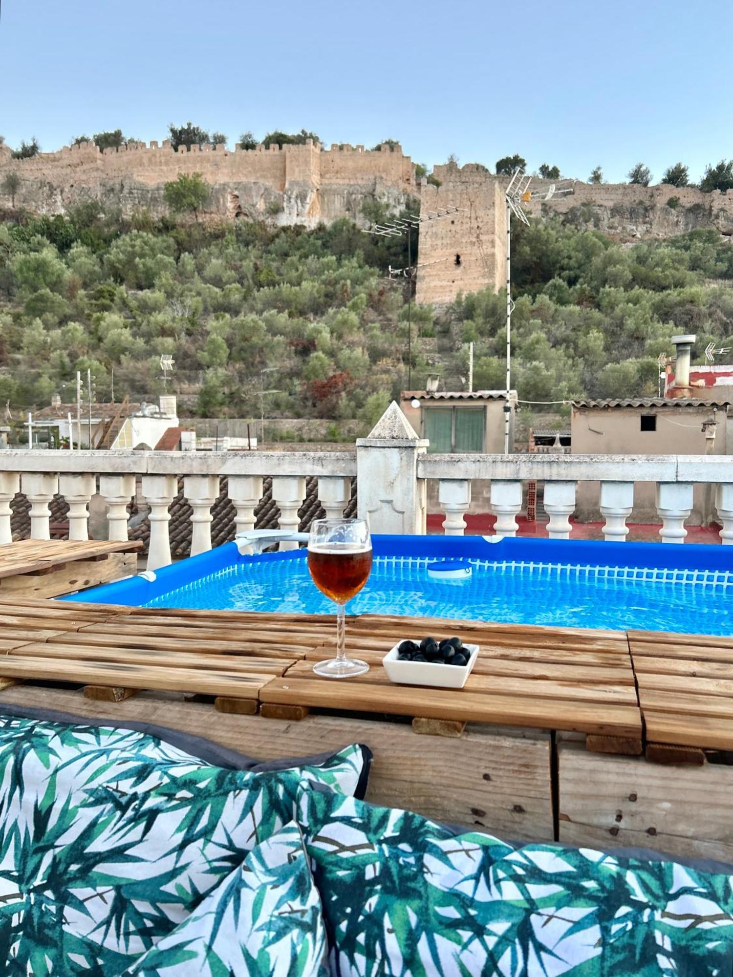 Casa Con Jacuzzi Y Piscina Con Vistas Al Castillo 科尔韦拉德拉里韦拉 外观 照片